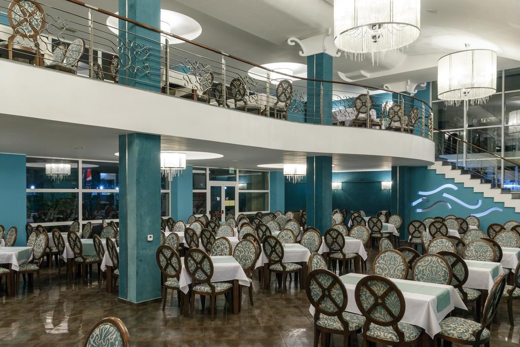 Hotel 2D Resort And Spa Neptun Esterno foto